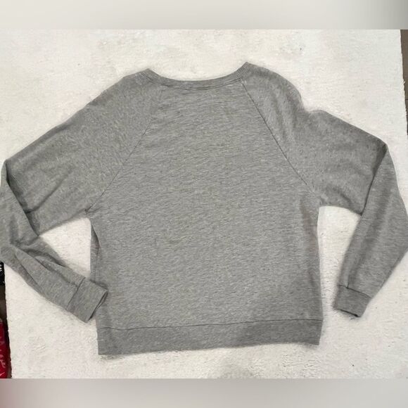 Women’s XL Disney’s The Lion King Crewneck Sweatshirt - Picture 4 of 6